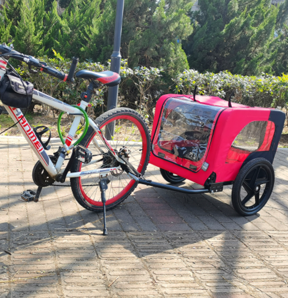 Bicycle Trailer for Pets Outdoor Foldable Red Color with reflectors and safety flag