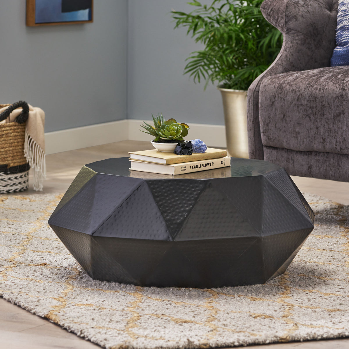 Polygonal Coffee Table - Black