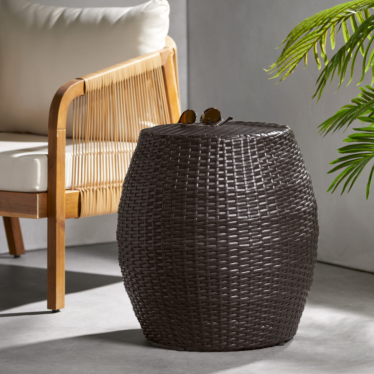 Outdoor Wicker 14.00" Patio Side Table