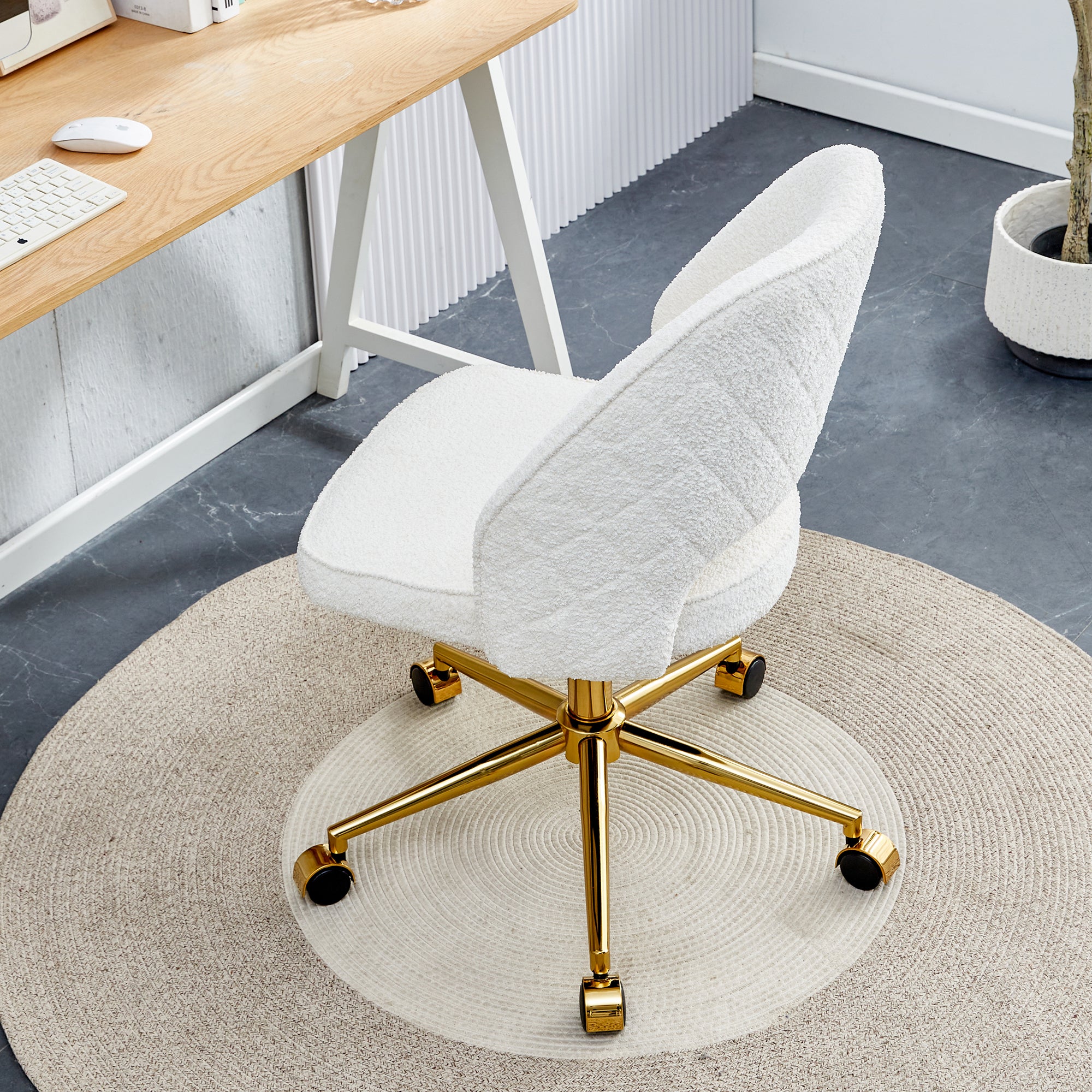 Modern Office Chair Adjustable 360 ° Swivel Chair - White