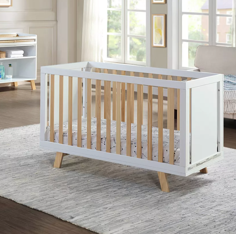 White/Natural 3-in-1 Convertible Island Crib