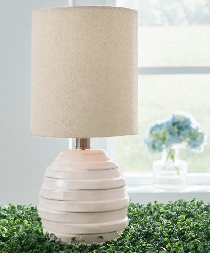  Minimalist Table Lamp