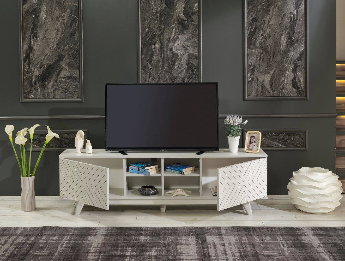 67 inch TV Stand