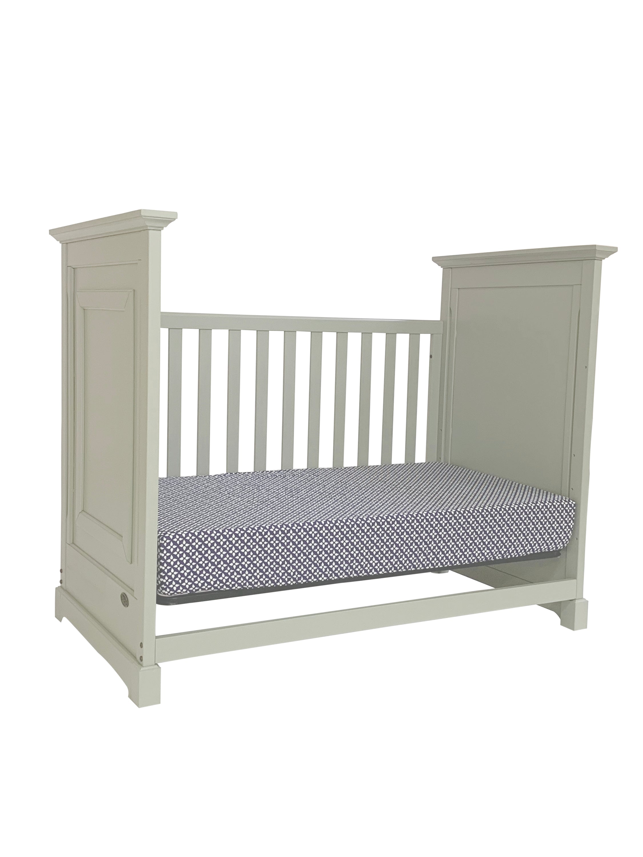 Cape Cod 3-in-1 Convertible Island Crib Light Gray