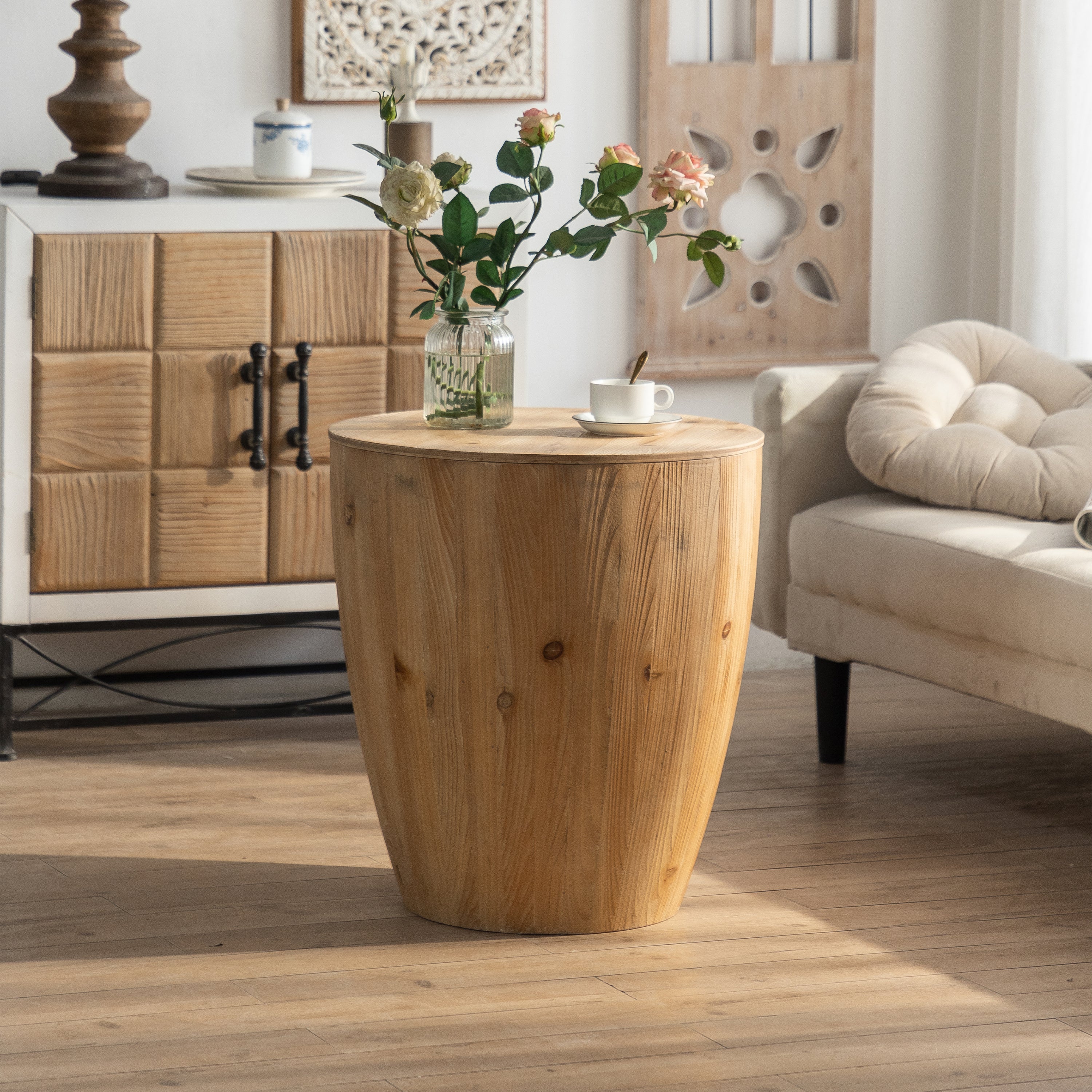 Bucket-shaped coffee table