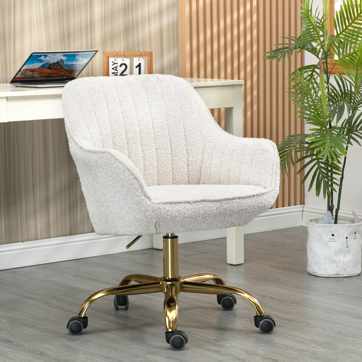 360° Beige Boucle Fabric Swivel Chair With High Back - Beige